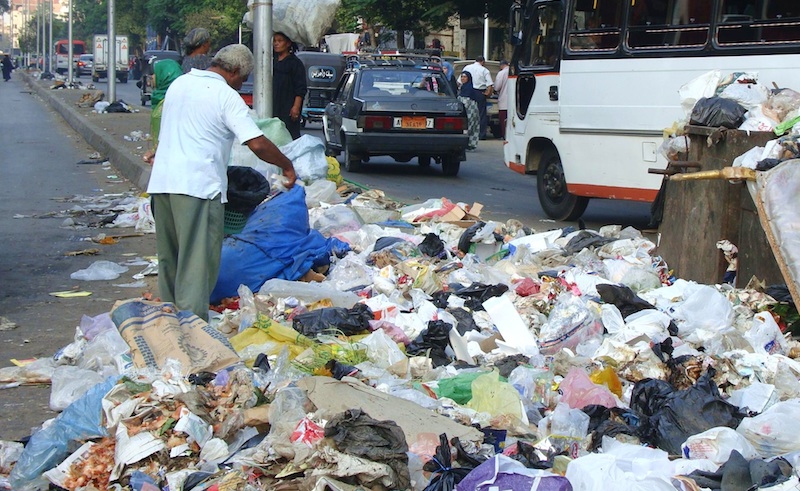 Cairo & Giza Governers Have Announced Harsh Fines for Littering & Water Wastage