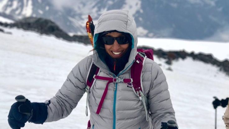 This Diabetic Egyptian Woman Just Conquered the Highest Mountain in Europe