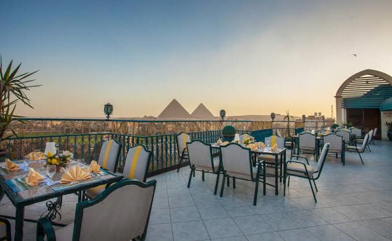 Ministry of Tourism and Antiquities Closes Hotel Restaurants Across Cairo and Giza