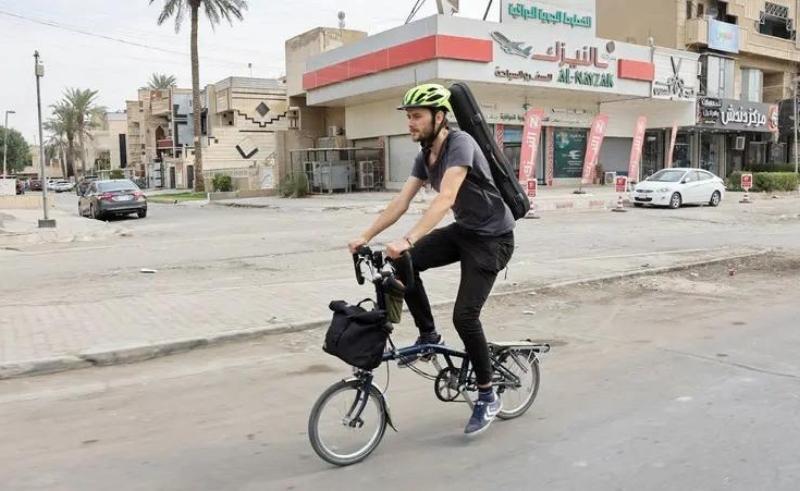 British Artist Bikes Through Iraq During Carbon Neutral Trip to COP27
