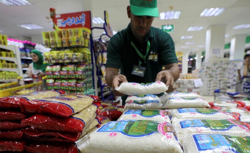 EGP 100,000 Fine for Retailers Who Withhold Rice From Consumers