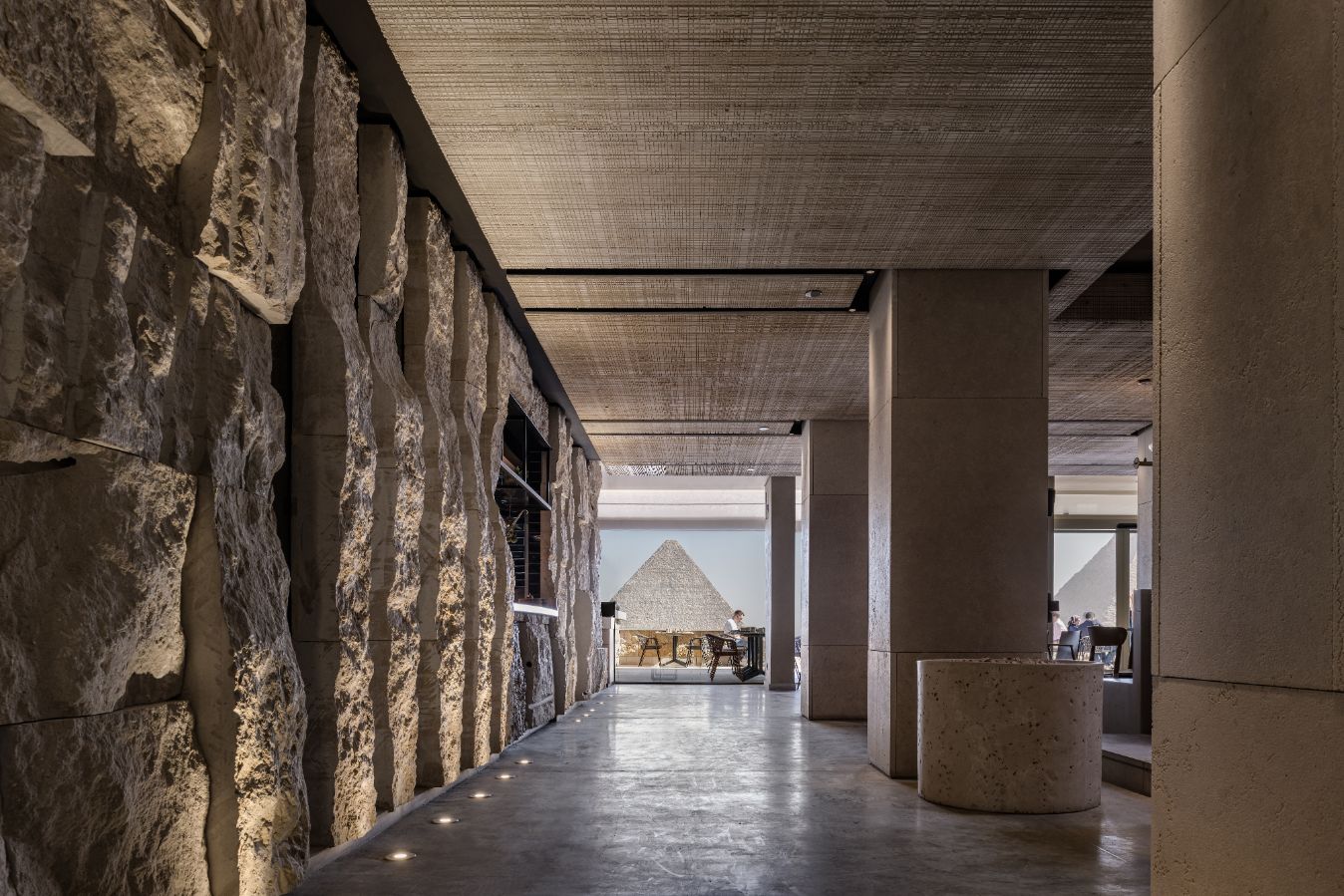 How Khufu’s Restaurant Caters to Modern Appetites at the Giza Pyramids