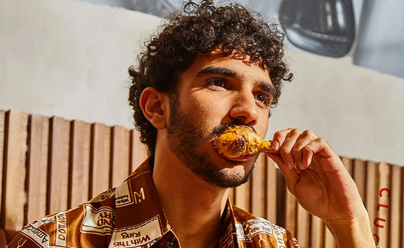 New Cairo's Clucks Makes 70s Inspired Chicken Dinners