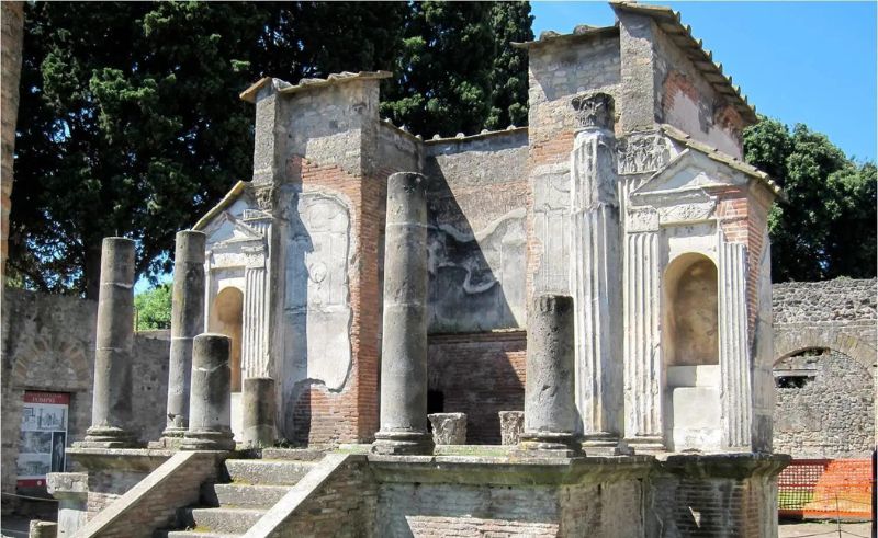 Pompeii’s Temple of Isis is Where Romans Worshipped the Egyptian Deity