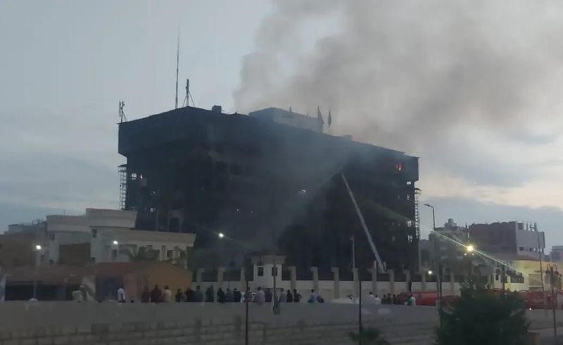 Fire Engulfs Police Facility in Ismailia