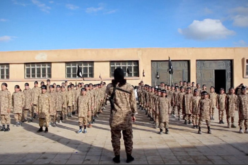 Video: Brainwashing and Training Future ISIS Fighters