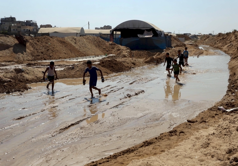 Egypt Pumps Seawater Into Tunnels to Prevent Smuggling Operations in Gaza