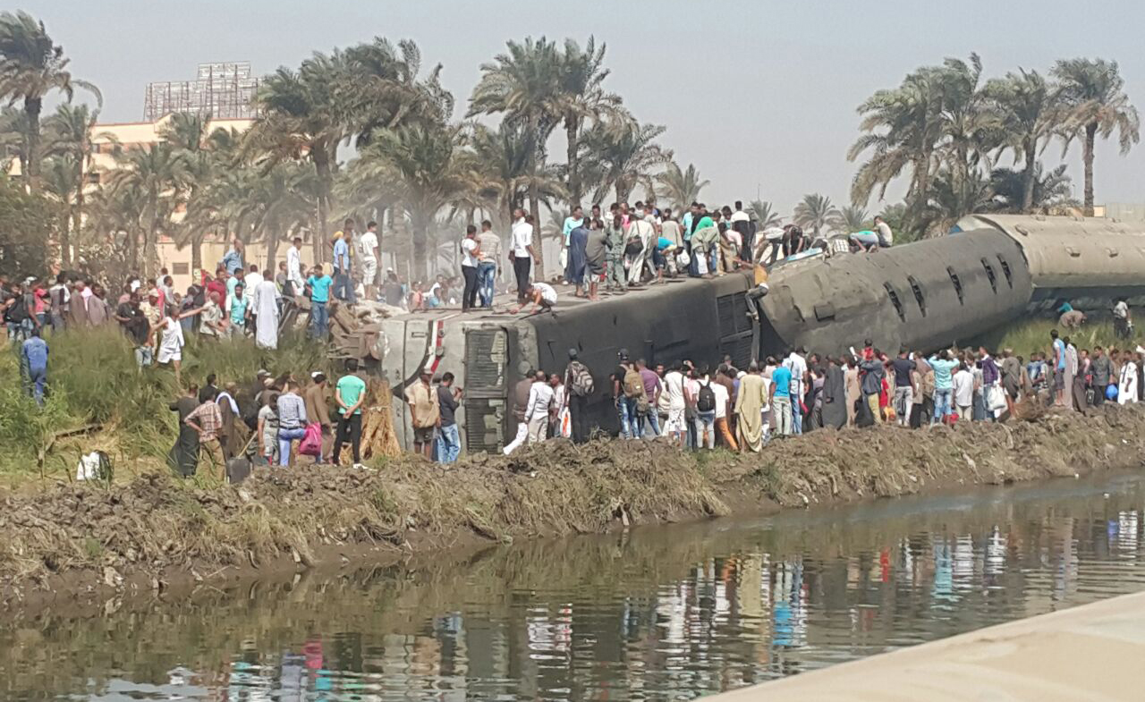 Train Derailed in Giza, At Least 5 Dead