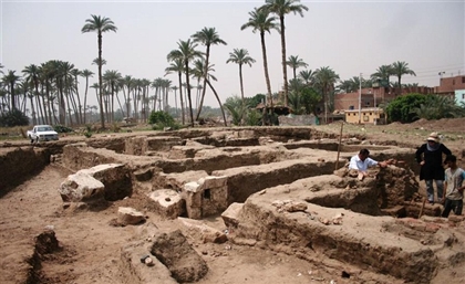 Archaeologists Discovered an Enormous Ancient Egyptian Building in Giza