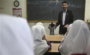 Iranian Robot Teaches Prayer