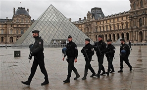 Egyptian Man Reportedly Attacks a Policeman at Paris' Louvre Museum